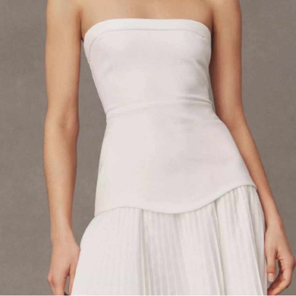 Elegant White Strapless Dress